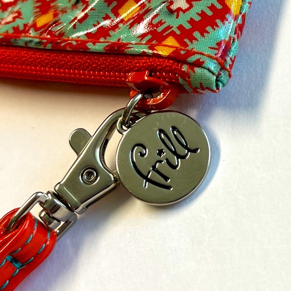 Vera Bradley bowtie crossbody. Orange,teal vinyl. Zips each end. 8.5x5” EUC  tag - Picture 9 of 9